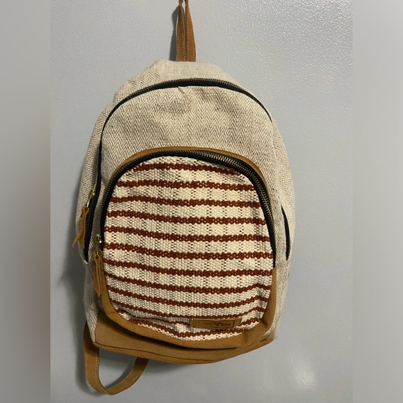Woven Himalayan Hemp Backpack with Laptop Sleeve - Handmade In Nepal BNWOT - Picture 3 of 8